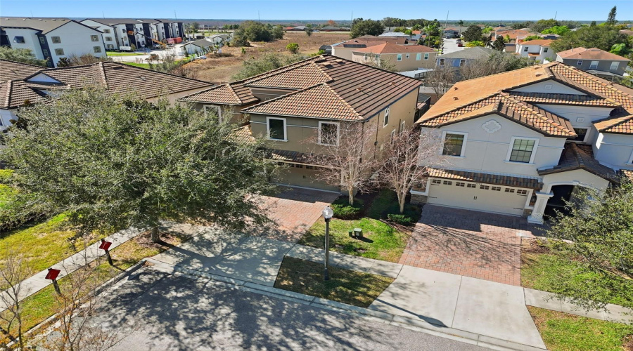 DAVENPORT, Florida 33896, 8 Bedrooms Bedrooms, ,5 BathroomsBathrooms,Residential,For Sale,ROLLING FAIRWAY,0,MFRTB8470717