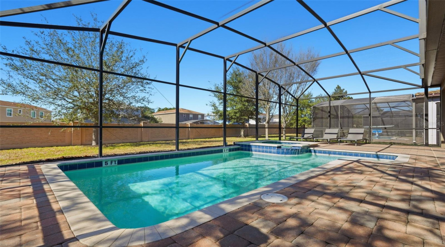 DAVENPORT, Florida 33896, 8 Bedrooms Bedrooms, ,5 BathroomsBathrooms,Residential,For Sale,ROLLING FAIRWAY,0,MFRTB8470717