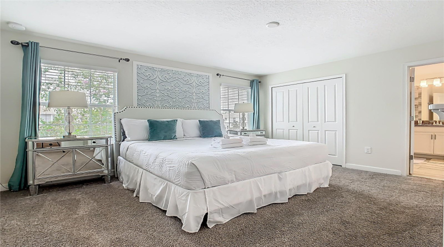 DAVENPORT, Florida 33896, 4 Bedrooms Bedrooms, ,3 BathroomsBathrooms,Residential,For Sale,DOGLEG,0,MFRO6328880