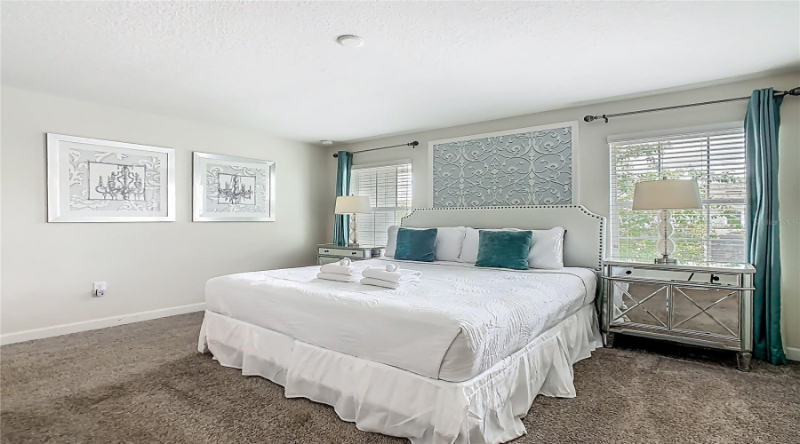 DAVENPORT, Florida 33896, 4 Bedrooms Bedrooms, ,3 BathroomsBathrooms,Residential,For Sale,DOGLEG,0,MFRO6328880