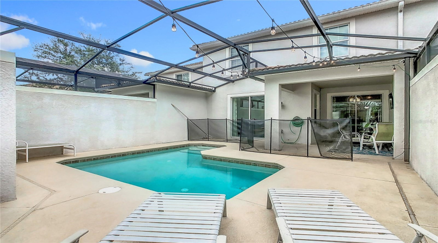 DAVENPORT, Florida 33896, 4 Bedrooms Bedrooms, ,3 BathroomsBathrooms,Residential,For Sale,DOGLEG,0,MFRO6328880