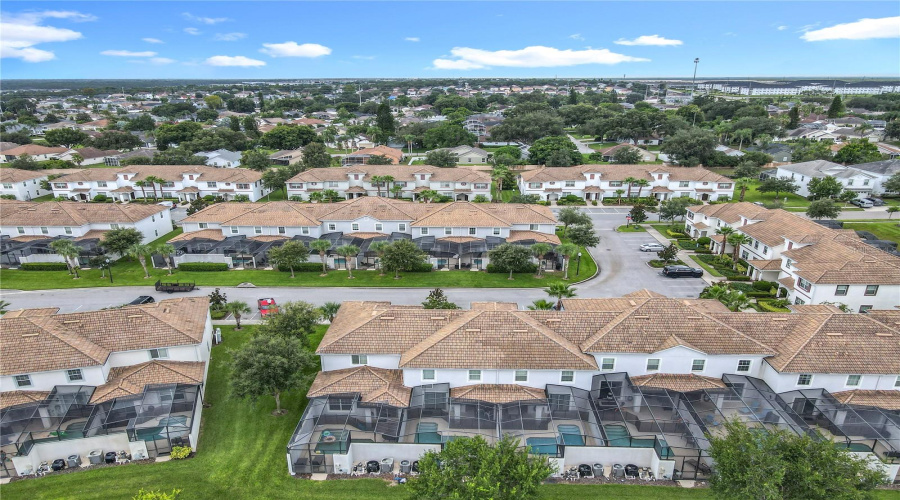 DAVENPORT, Florida 33896, 4 Bedrooms Bedrooms, ,3 BathroomsBathrooms,Residential,For Sale,DOGLEG,0,MFRO6328880