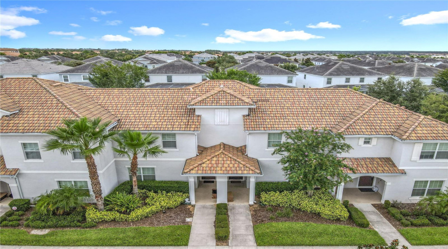 DAVENPORT, Florida 33896, 4 Bedrooms Bedrooms, ,3 BathroomsBathrooms,Residential,For Sale,DOGLEG,0,MFRO6328880