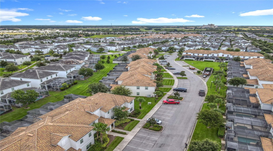 DAVENPORT, Florida 33896, 4 Bedrooms Bedrooms, ,3 BathroomsBathrooms,Residential,For Sale,DOGLEG,0,MFRO6328880