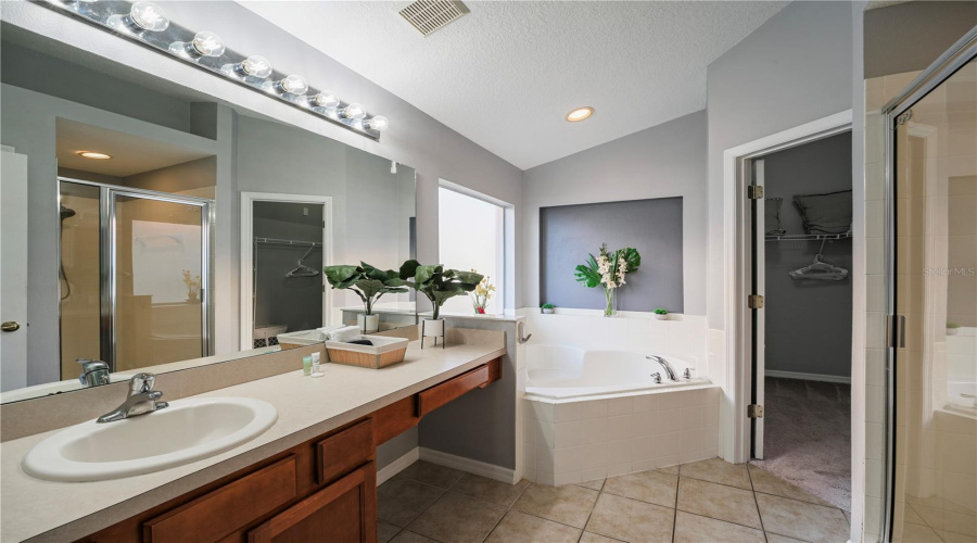 DAVENPORT, Florida 33837, 4 Bedrooms Bedrooms, ,3 BathroomsBathrooms,Residential,For Sale,PALOMA,0,MFRO6377895