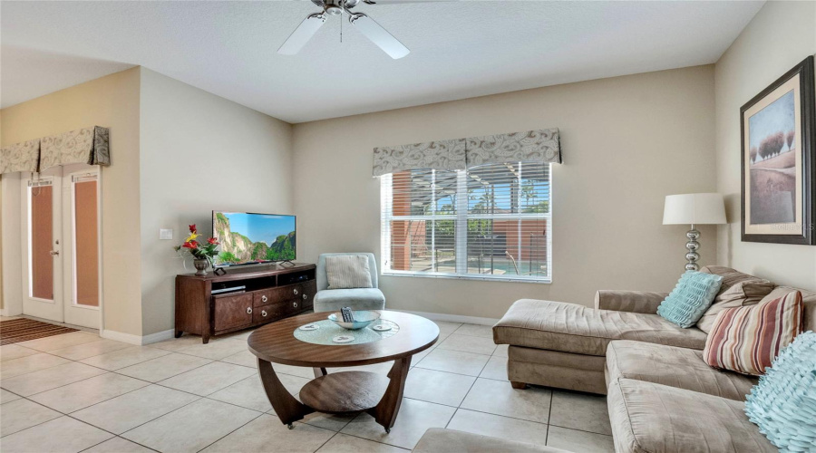 KISSIMMEE, Florida 34747, 4 Bedrooms Bedrooms, ,3 BathroomsBathrooms,Residential,For Sale,CANDY PALM,0,MFRS5137164