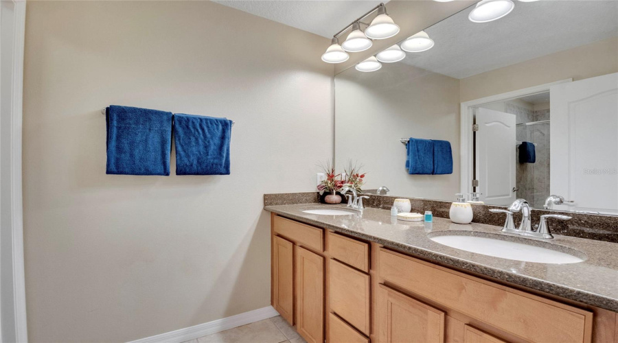 KISSIMMEE, Florida 34747, 4 Bedrooms Bedrooms, ,3 BathroomsBathrooms,Residential,For Sale,CANDY PALM,0,MFRS5137164