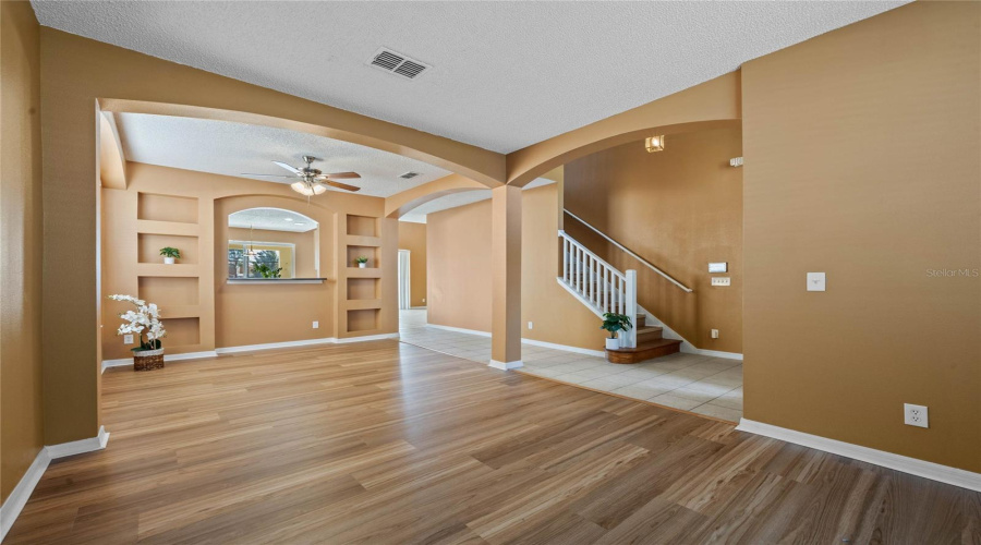 KISSIMMEE, Florida 34746, 6 Bedrooms Bedrooms, ,5 BathroomsBathrooms,Residential,For Sale,MADIERA BEACH,0,MFRS5142833