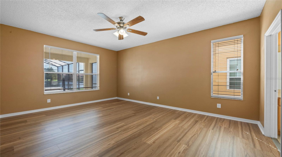 KISSIMMEE, Florida 34746, 6 Bedrooms Bedrooms, ,5 BathroomsBathrooms,Residential,For Sale,MADIERA BEACH,0,MFRS5142833