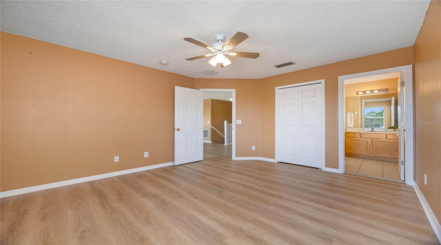 KISSIMMEE, Florida 34746, 6 Bedrooms Bedrooms, ,5 BathroomsBathrooms,Residential,For Sale,MADIERA BEACH,0,MFRS5142833