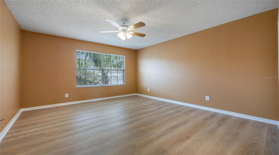 KISSIMMEE, Florida 34746, 6 Bedrooms Bedrooms, ,5 BathroomsBathrooms,Residential,For Sale,MADIERA BEACH,0,MFRS5142833