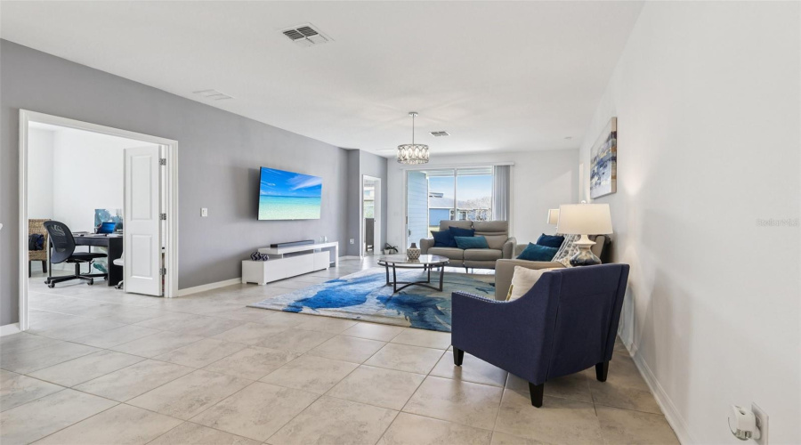 KISSIMMEE, Florida 34746, 5 Bedrooms Bedrooms, ,3 BathroomsBathrooms,Residential,For Sale,MYRTLE PINE,0,MFRS5139494