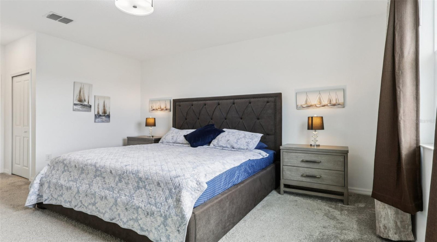 KISSIMMEE, Florida 34746, 5 Bedrooms Bedrooms, ,3 BathroomsBathrooms,Residential,For Sale,MYRTLE PINE,0,MFRS5139494