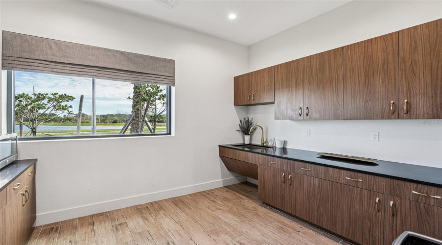 KISSIMMEE, Florida 34746, 5 Bedrooms Bedrooms, ,3 BathroomsBathrooms,Residential,For Sale,MYRTLE PINE,0,MFRS5139494