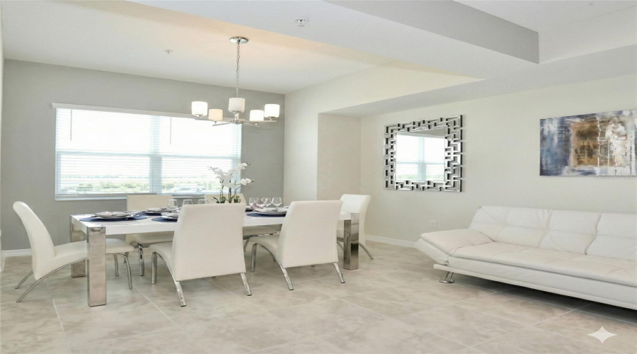 KISSIMMEE, Florida 34746, 2 Bedrooms Bedrooms, ,2 BathroomsBathrooms,Residential,For Sale,PARADOX,0,MFRO6378222