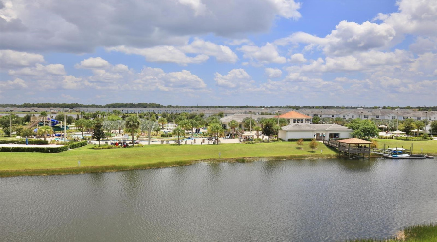 KISSIMMEE, Florida 34746, 2 Bedrooms Bedrooms, ,2 BathroomsBathrooms,Residential,For Sale,PARADOX,0,MFRO6378222