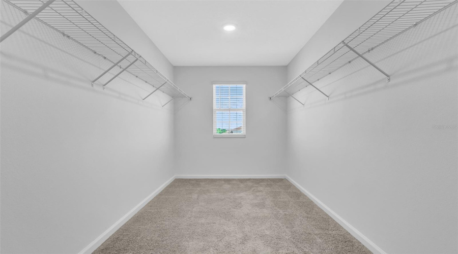 DAVENPORT, Florida 33896, 4 Bedrooms Bedrooms, ,2 BathroomsBathrooms,Residential,For Sale,DOWNSWING,0,MFRO6364832