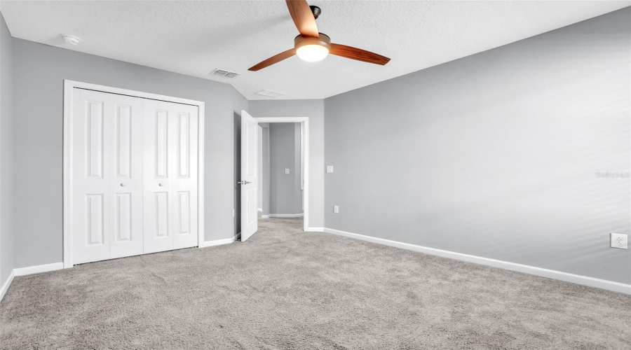 DAVENPORT, Florida 33896, 4 Bedrooms Bedrooms, ,2 BathroomsBathrooms,Residential,For Sale,DOWNSWING,0,MFRO6364832