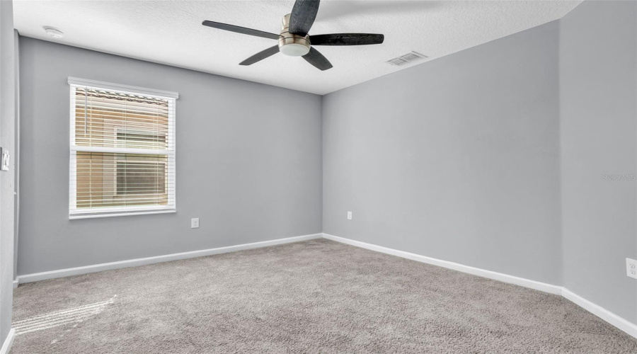 DAVENPORT, Florida 33896, 4 Bedrooms Bedrooms, ,2 BathroomsBathrooms,Residential,For Sale,DOWNSWING,0,MFRO6364832