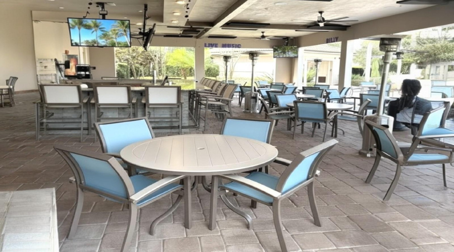 The Plaza Pool / Dining Area