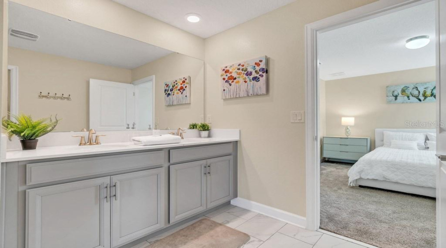 KISSIMMEE, Florida 34746, 8 Bedrooms Bedrooms, ,5 BathroomsBathrooms,Residential,For Sale,TARGET,0,MFRO6378600