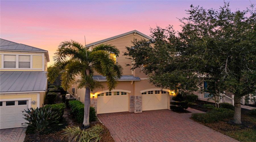 REUNION, Florida 34747, 6 Bedrooms Bedrooms, ,6 BathroomsBathrooms,Residential,For Sale,FAIRVIEW,0,MFRA4680250