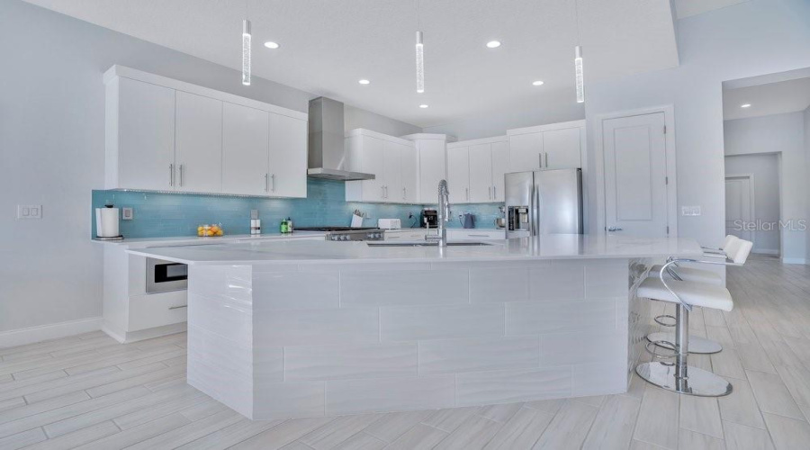 ORLANDO, Florida 32836, 4 Bedrooms Bedrooms, ,2 BathroomsBathrooms,Residential,For Sale,ROYAL CYPRESS,0,MFRO6378427