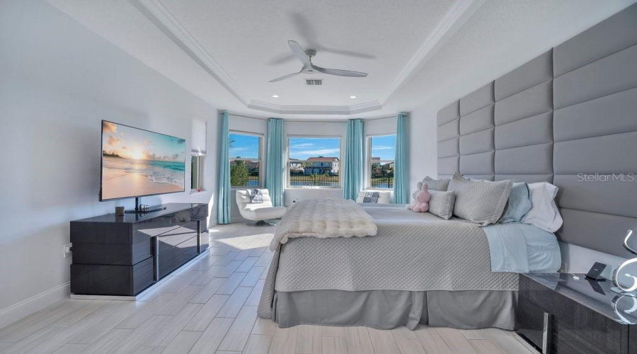 ORLANDO, Florida 32836, 4 Bedrooms Bedrooms, ,2 BathroomsBathrooms,Residential,For Sale,ROYAL CYPRESS,0,MFRO6378427