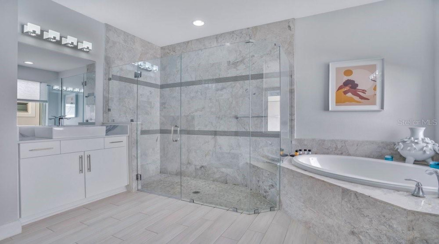 ORLANDO, Florida 32836, 4 Bedrooms Bedrooms, ,2 BathroomsBathrooms,Residential,For Sale,ROYAL CYPRESS,0,MFRO6378427