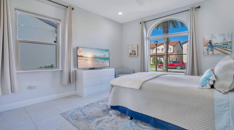 ORLANDO, Florida 32836, 4 Bedrooms Bedrooms, ,2 BathroomsBathrooms,Residential,For Sale,ROYAL CYPRESS,0,MFRO6378427