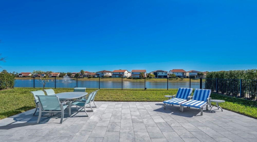 ORLANDO, Florida 32836, 4 Bedrooms Bedrooms, ,2 BathroomsBathrooms,Residential,For Sale,ROYAL CYPRESS,0,MFRO6378427