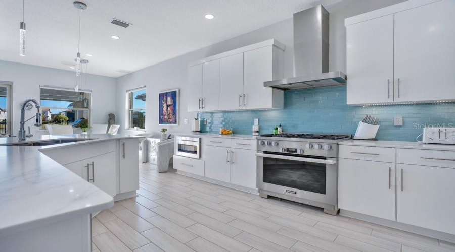 ORLANDO, Florida 32836, 4 Bedrooms Bedrooms, ,2 BathroomsBathrooms,Residential,For Sale,ROYAL CYPRESS,0,MFRO6378427