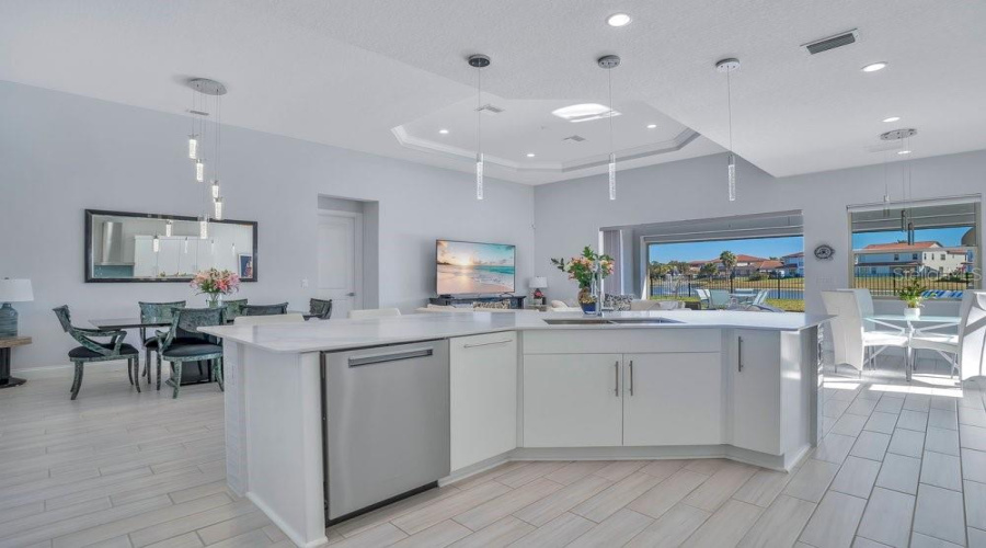 ORLANDO, Florida 32836, 4 Bedrooms Bedrooms, ,2 BathroomsBathrooms,Residential,For Sale,ROYAL CYPRESS,0,MFRO6378427