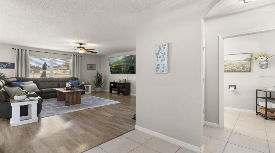 Hallway/Hall Bath view