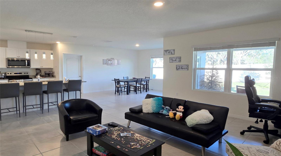 DAVENPORT, Florida 33837, 3 Bedrooms Bedrooms, ,2 BathroomsBathrooms,Residential,For Sale,CUMBERLAND,0,MFRS5142709