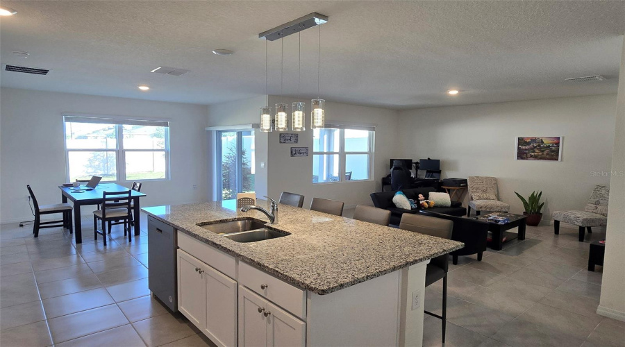 DAVENPORT, Florida 33837, 3 Bedrooms Bedrooms, ,2 BathroomsBathrooms,Residential,For Sale,CUMBERLAND,0,MFRS5142709