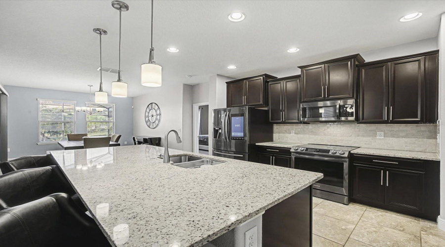 DAVENPORT, Florida 33837, 4 Bedrooms Bedrooms, ,3 BathroomsBathrooms,Residential,For Sale,CHADBURY,0,MFRO6378118