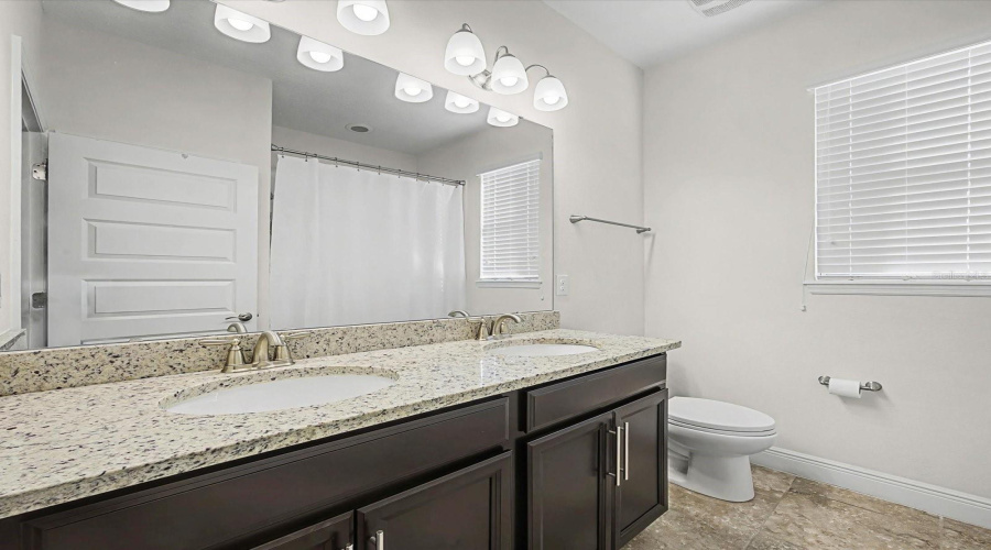 DAVENPORT, Florida 33837, 4 Bedrooms Bedrooms, ,3 BathroomsBathrooms,Residential,For Sale,CHADBURY,0,MFRO6378118