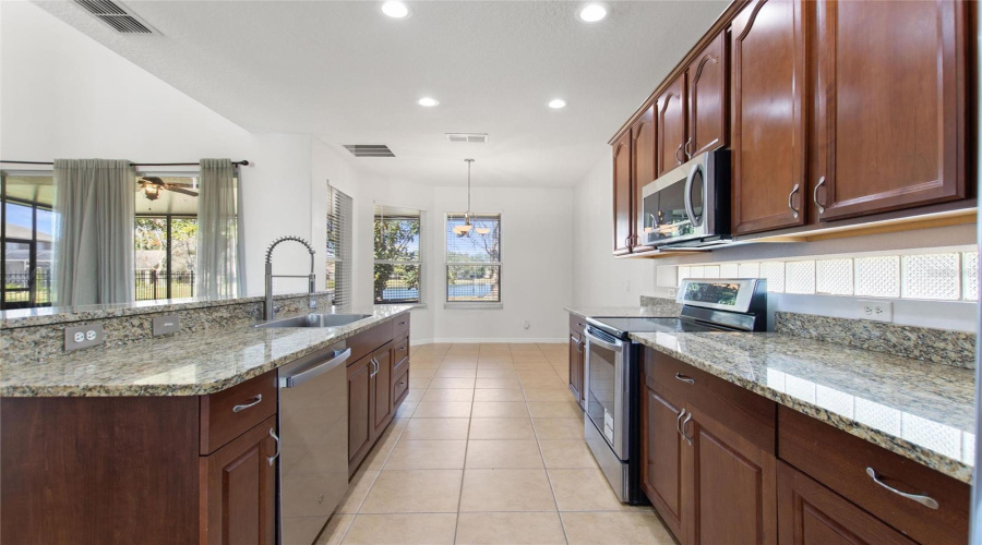 ORLANDO, Florida 32836, 5 Bedrooms Bedrooms, ,3 BathroomsBathrooms,Residential,For Sale,PECKY CYPRESS,0,MFRO6378069