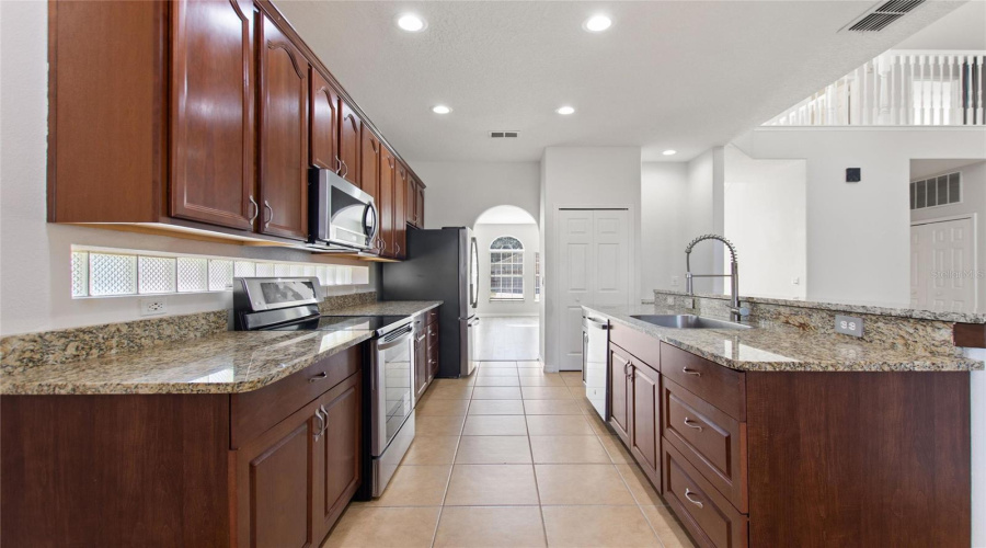 ORLANDO, Florida 32836, 5 Bedrooms Bedrooms, ,3 BathroomsBathrooms,Residential,For Sale,PECKY CYPRESS,0,MFRO6378069