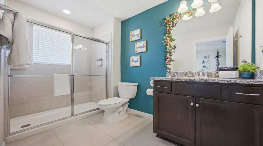 DAVENPORT, Florida 33897, 5 Bedrooms Bedrooms, ,5 BathroomsBathrooms,Residential,For Sale,LILAC,0,MFRO6378684