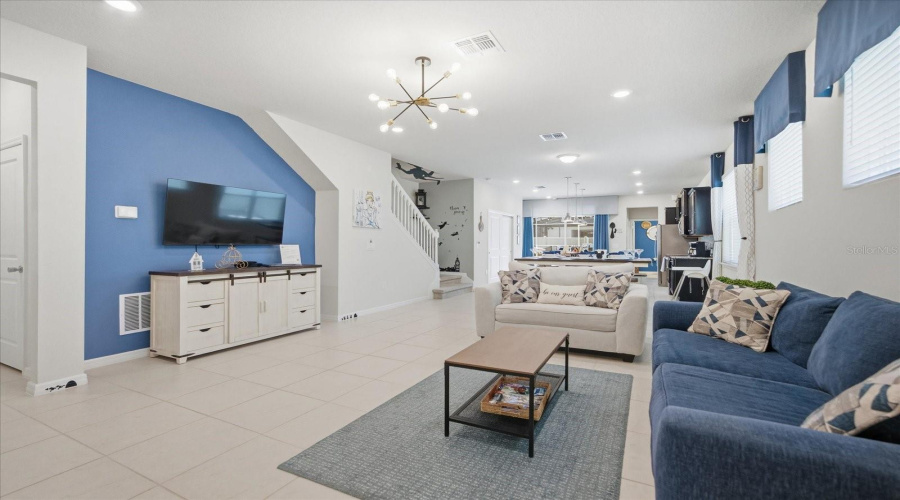 DAVENPORT, Florida 33897, 5 Bedrooms Bedrooms, ,5 BathroomsBathrooms,Residential,For Sale,LILAC,0,MFRO6378684