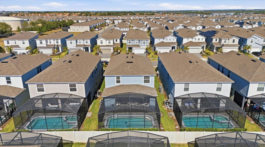 DAVENPORT, Florida 33897, 5 Bedrooms Bedrooms, ,5 BathroomsBathrooms,Residential,For Sale,LILAC,0,MFRO6378684