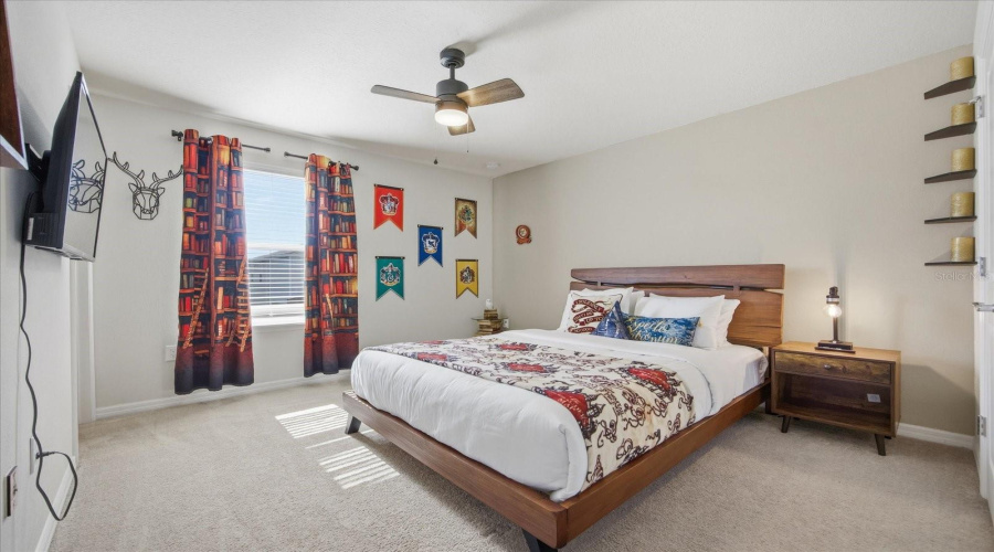 DAVENPORT, Florida 33897, 5 Bedrooms Bedrooms, ,5 BathroomsBathrooms,Residential,For Sale,LILAC,0,MFRO6378684