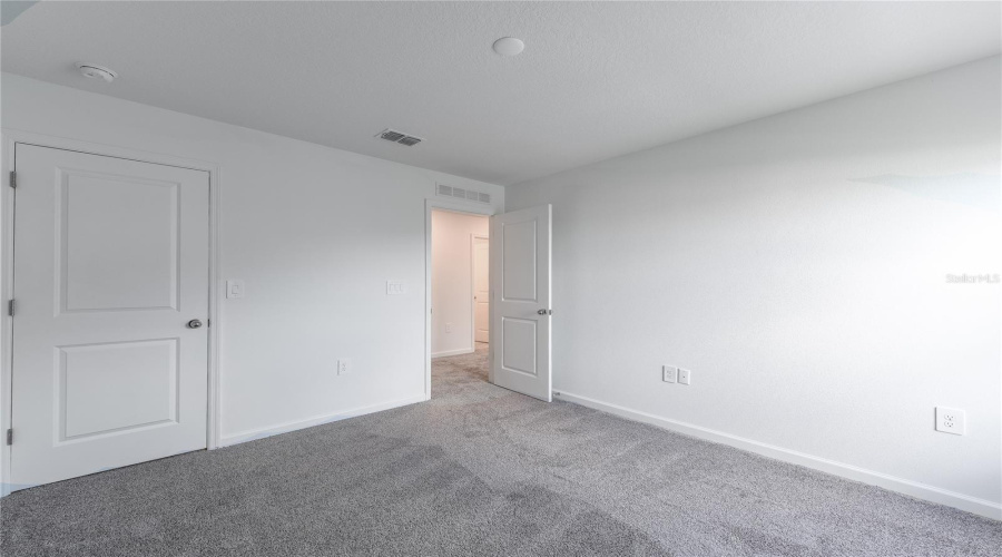 DAVENPORT, Florida 33837, 5 Bedrooms Bedrooms, ,2 BathroomsBathrooms,Residential,For Sale,BURNEY FALLS LN,0,MFRO6378693