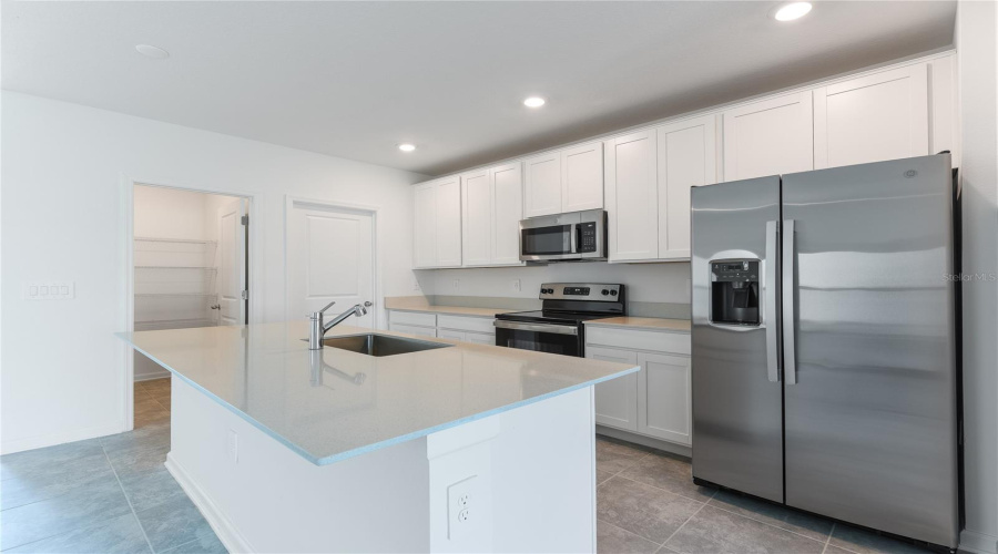 DAVENPORT, Florida 33837, 5 Bedrooms Bedrooms, ,2 BathroomsBathrooms,Residential,For Sale,BURNEY FALLS LN,0,MFRO6378693