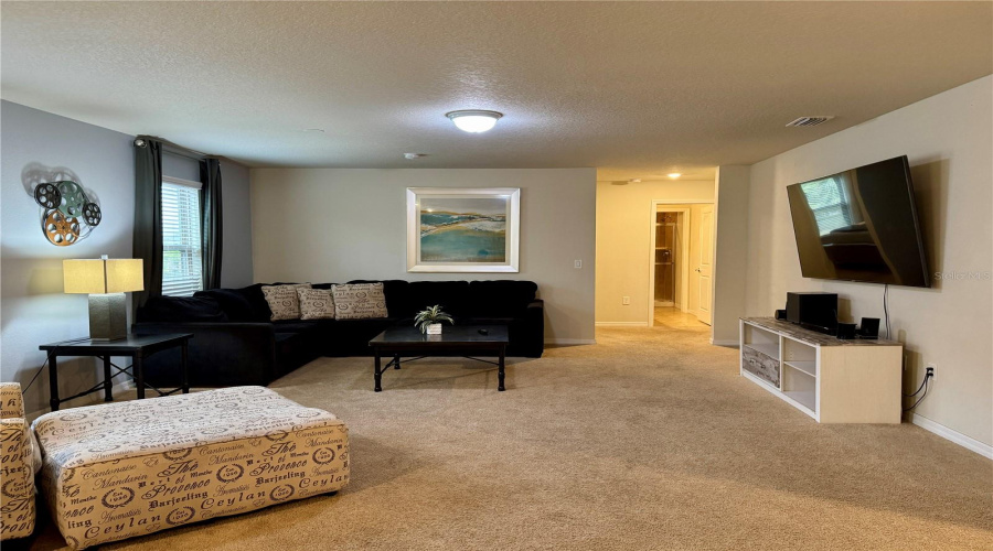 DAVENPORT, Florida 33837, 7 Bedrooms Bedrooms, ,5 BathroomsBathrooms,Residential,For Sale,MISTY OAK,0,MFRS5141444