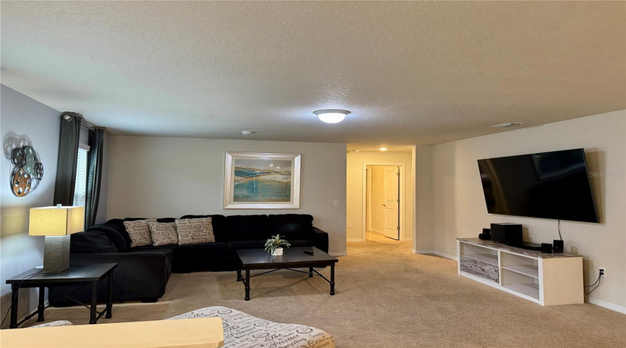 DAVENPORT, Florida 33837, 7 Bedrooms Bedrooms, ,5 BathroomsBathrooms,Residential,For Sale,MISTY OAK,0,MFRS5141444