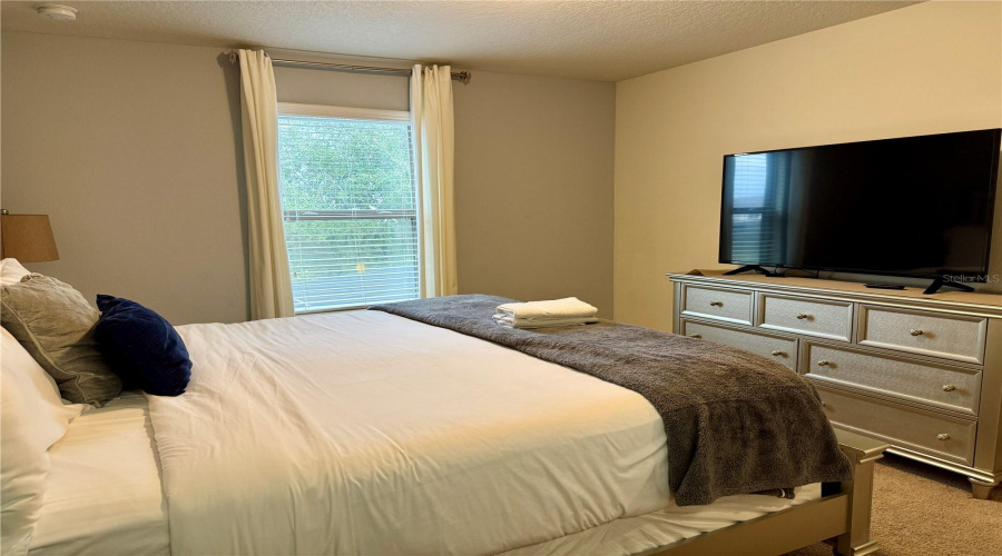 DAVENPORT, Florida 33837, 7 Bedrooms Bedrooms, ,5 BathroomsBathrooms,Residential,For Sale,MISTY OAK,0,MFRS5141444