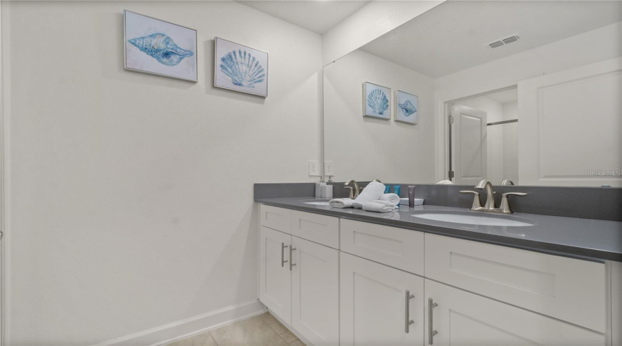 KISSIMMEE, Florida 34746, 4 Bedrooms Bedrooms, ,3 BathroomsBathrooms,Residential,For Sale,SCENE LN,0,MFRO6378695